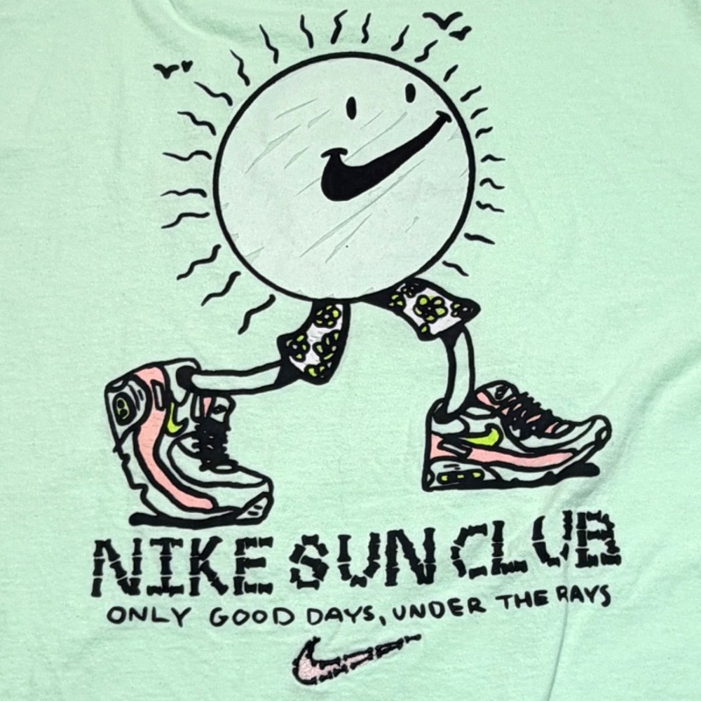 Nike Sun Club Graphic T Shirt Mens Medium Mint Green Sneaker Swoosh Tee